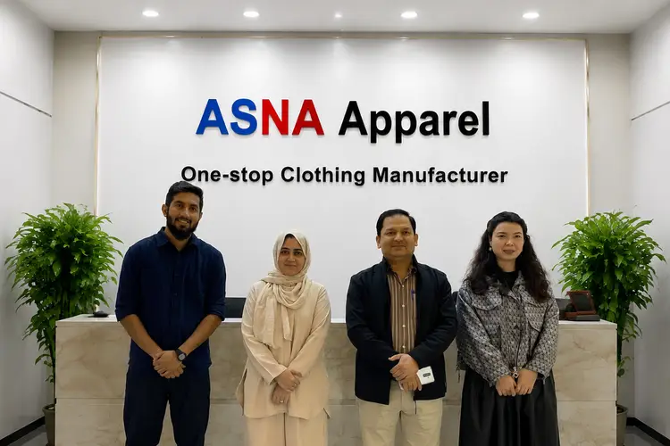 photo-with-pakistan-client